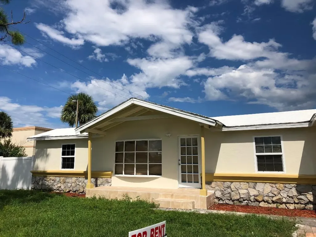 461 SW Bayshore Boulevard Port St Lucie FL 34983