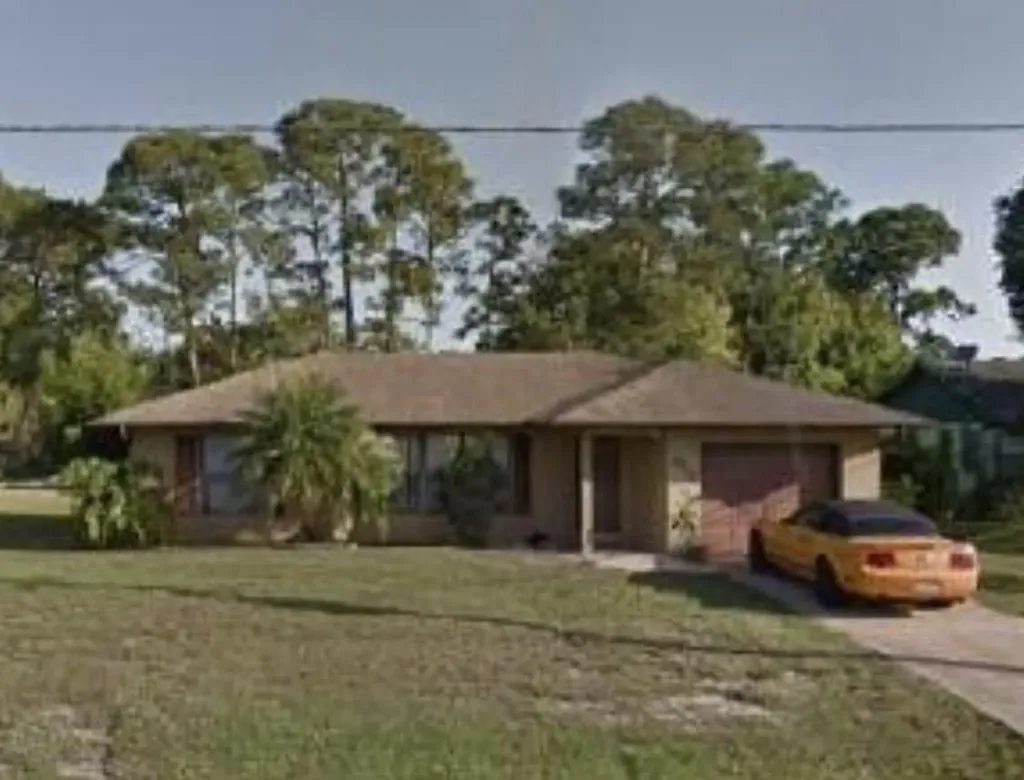 397 SE Thornhill Drive Port St Lucie FL 34983