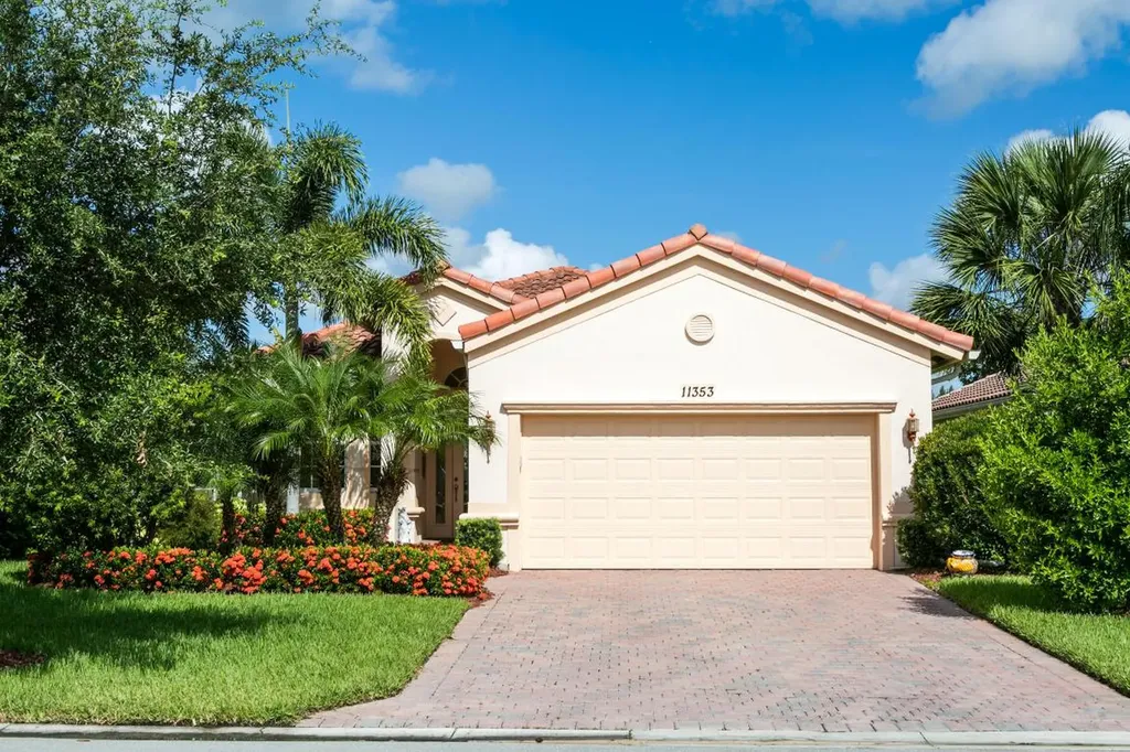 11353 SW Mountain Ash Circle Port St Lucie FL 34987