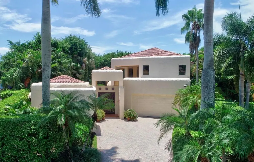 17046 Royal Cove Way Boca Raton FL 33496