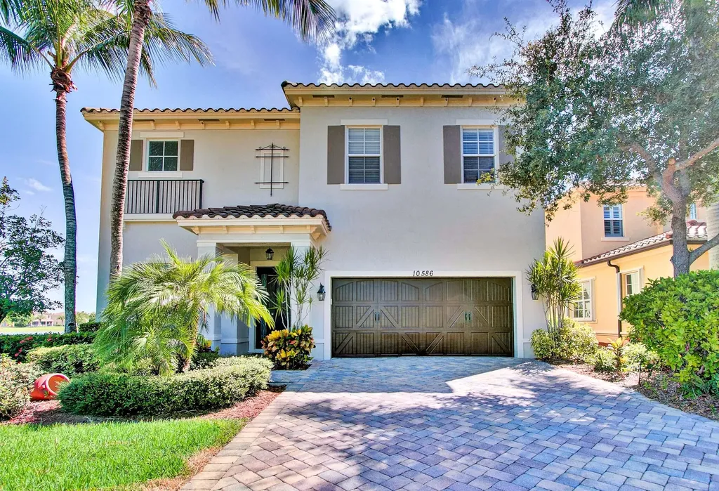 10586 Willow Oak Court Wellington FL 33414