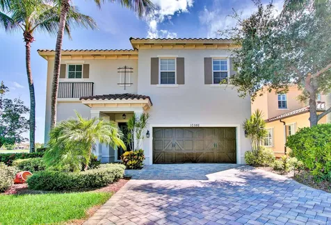 10586 Willow Oak Court Wellington FL 33414