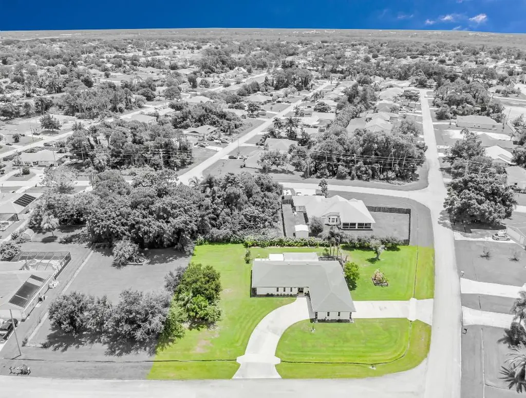 1691 SE Seashore Lane Port St Lucie FL 34983