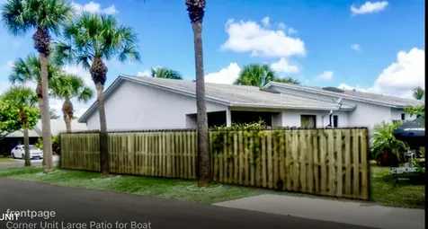 3841 Parkside Circle Palm Springs FL 33461