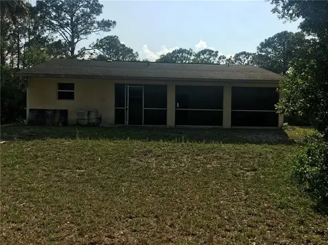 9201 SW Hopwood Avenue Indiantown FL 34956