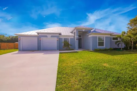 5420 NW Nassau Court Port St Lucie FL 34983