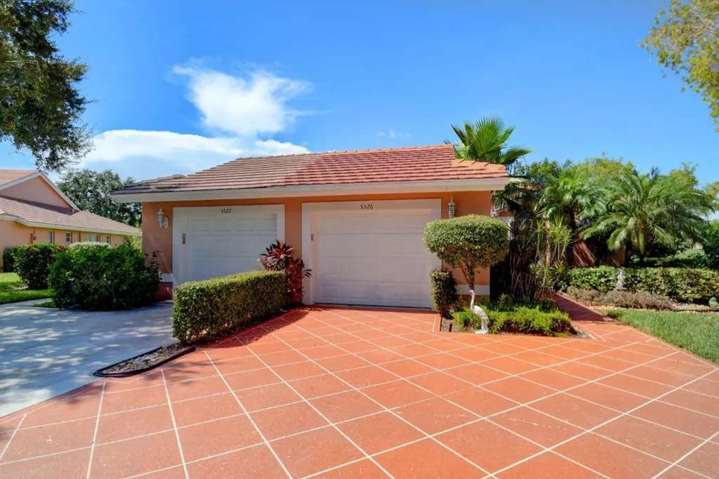 5526 Royal Lake Circle Boynton Beach FL 33437