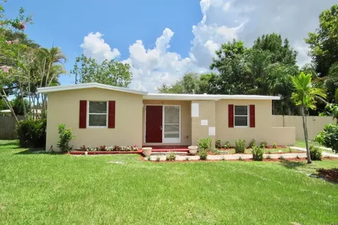 120 SE Celestia Court Port St Lucie FL 34983