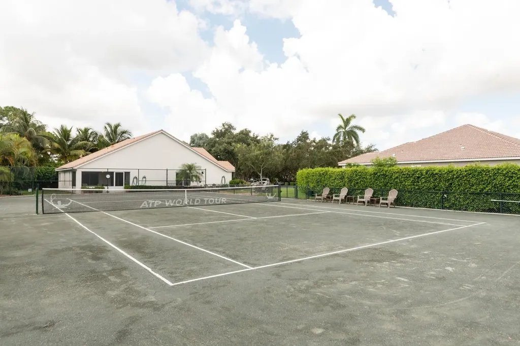 695 Enfield Court Delray Beach FL 33444