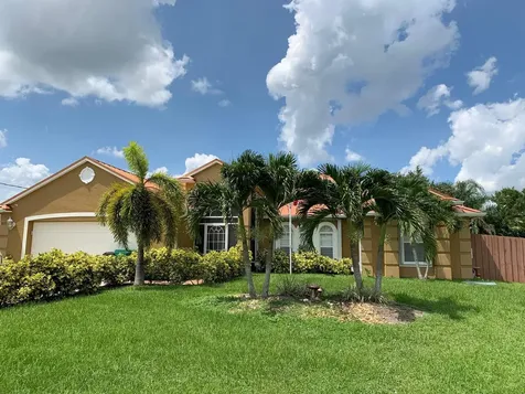 5812 NW Argo Court Port St Lucie FL 34986