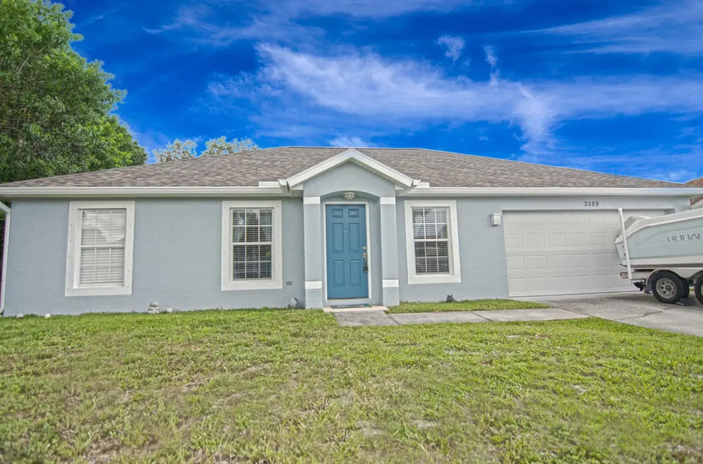 2289 SW Picture Terrace Port St Lucie FL 34953