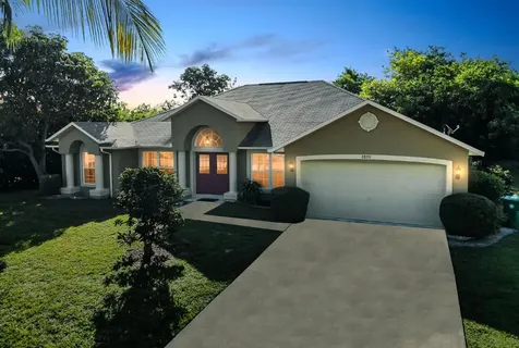 2809 SW Shoal Court Port St Lucie FL 34953