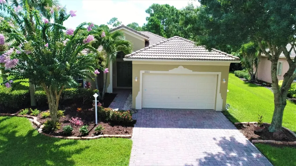 6005 Santa Margarito Drive Fort Pierce FL 34951