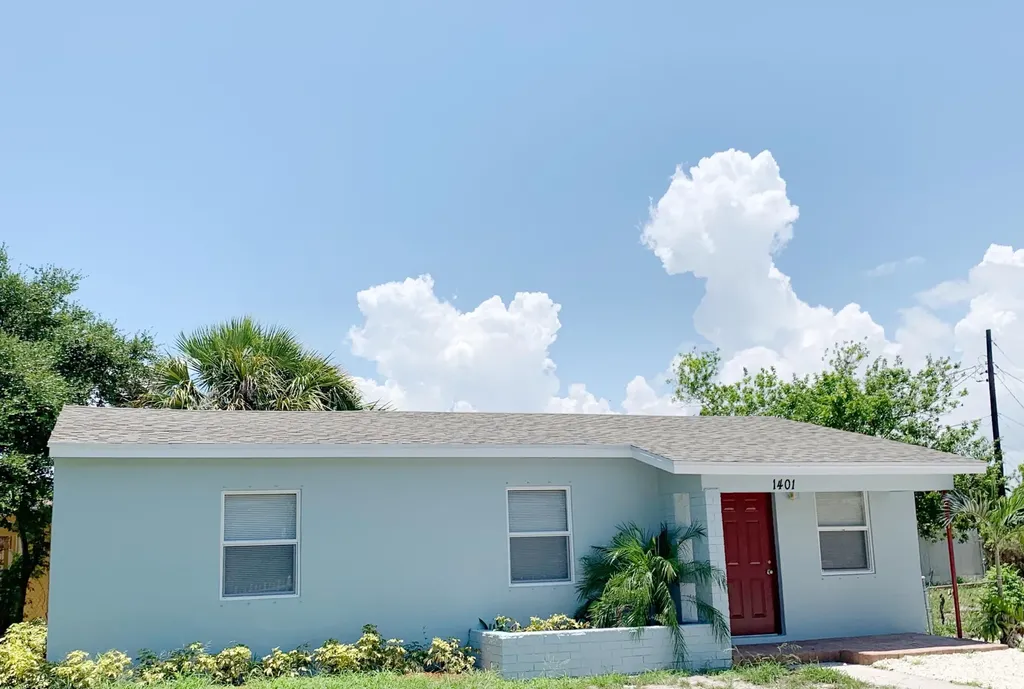 1401 S H Street Lake Worth Beach FL 33460