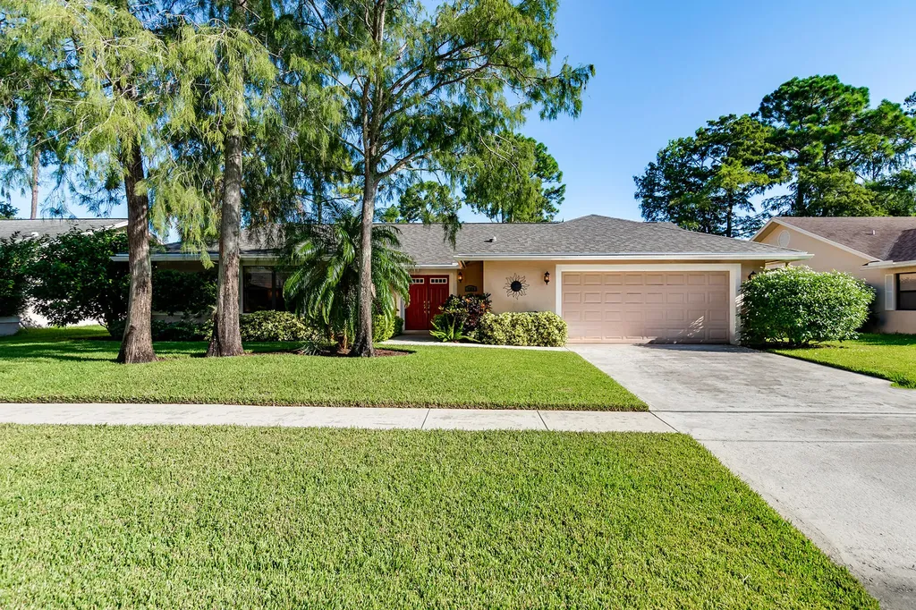 1351 Raintree Lane Wellington FL 33414