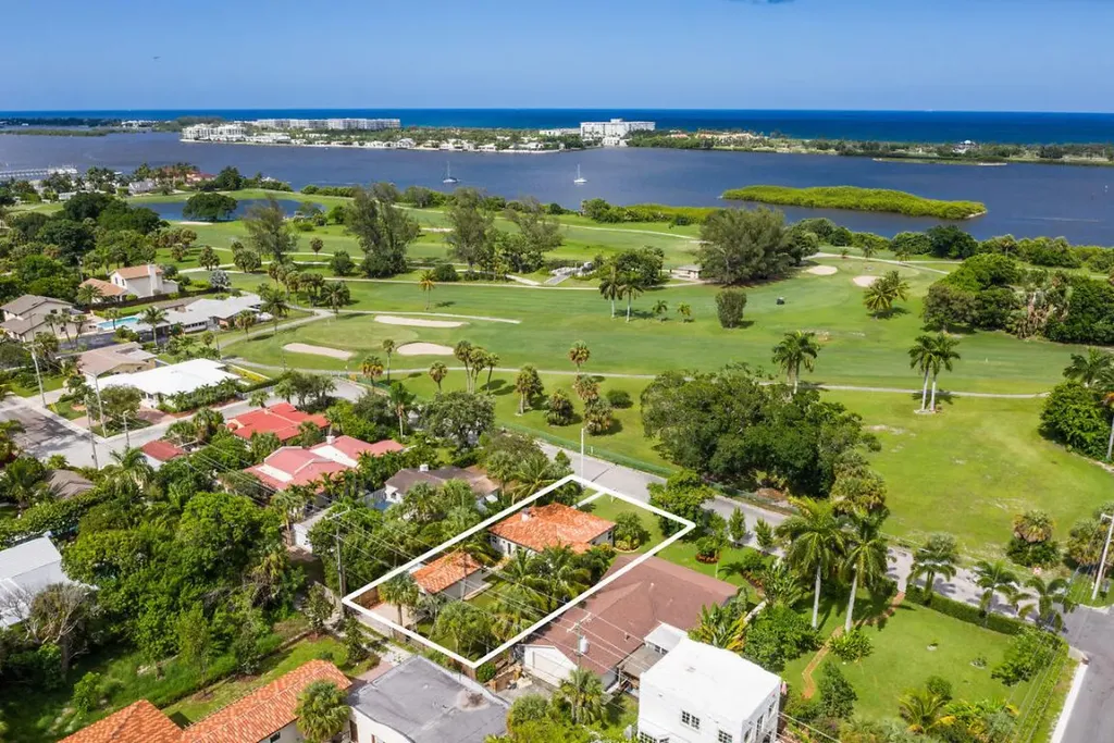 1215 N Lakeside Drive Lake Worth Beach FL 33460