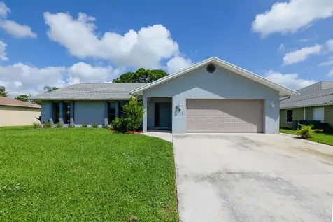 591 SE Volkerts Terrace Port St Lucie FL 34983