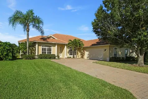 420 NW Dover Court Port St Lucie FL 34983