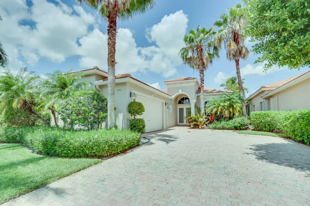 3841 Newhaven Lake Drive Lake Worth FL 33449