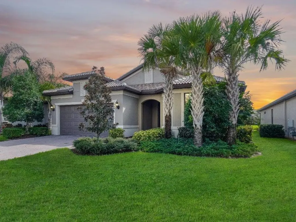 553 SE Monet Drive Port St Lucie FL 34984
