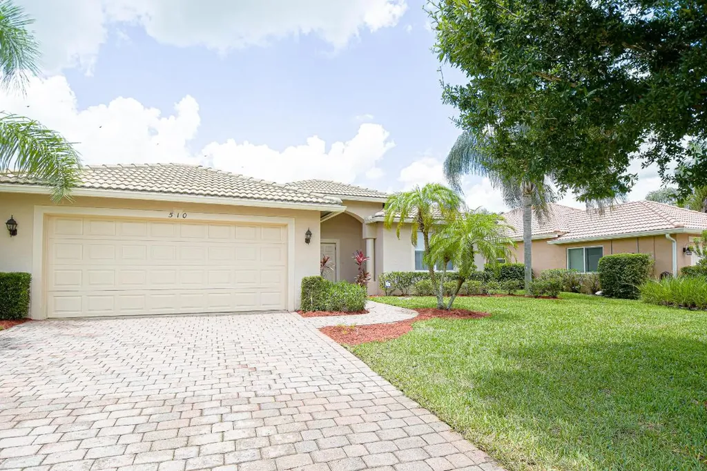 510 NW Waverly Circle Port St Lucie FL 34983