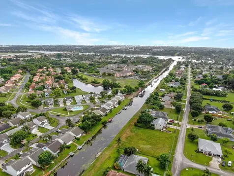 2966 Norway Pine Lane Lake Worth FL 33462