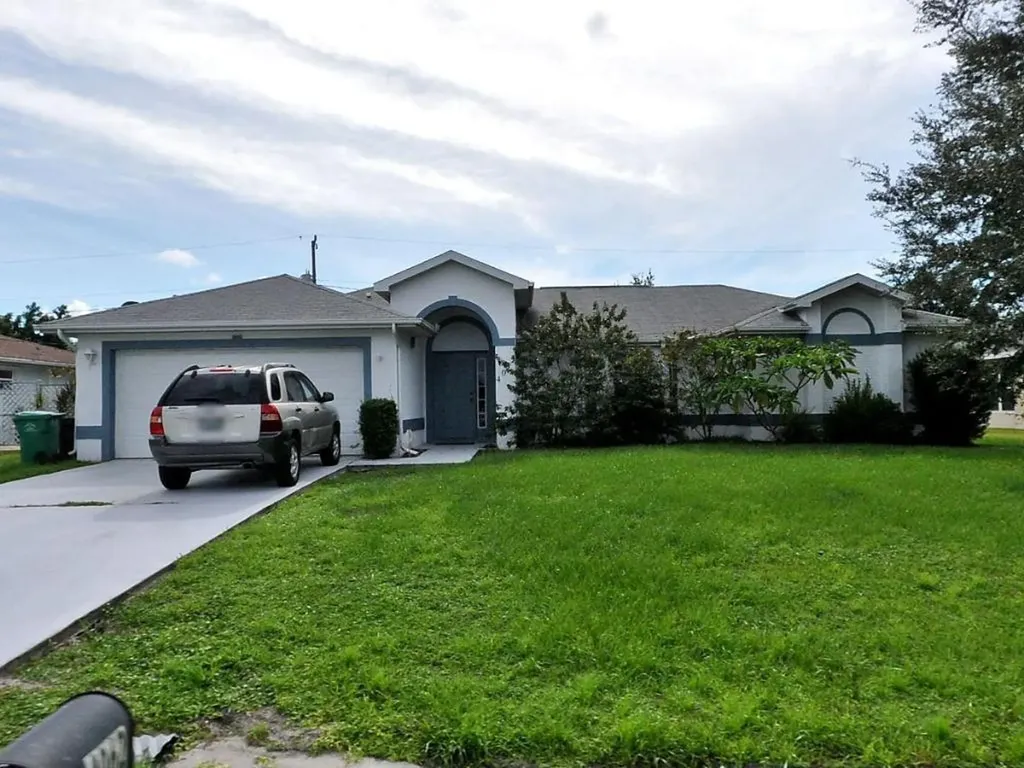 4062 SW Carlile Street Port St Lucie FL 34953
