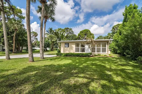 605 Tall Pines Road Haverhill FL 33415