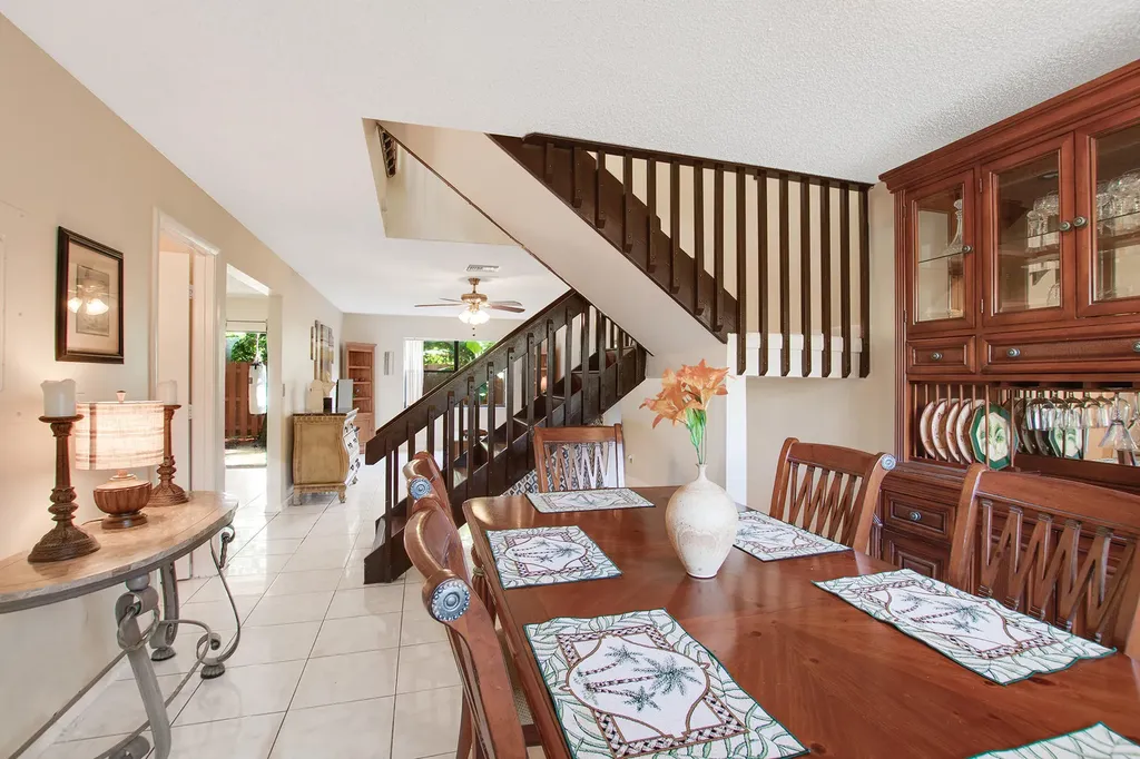 5319 Jog Lane Delray Beach FL 33484