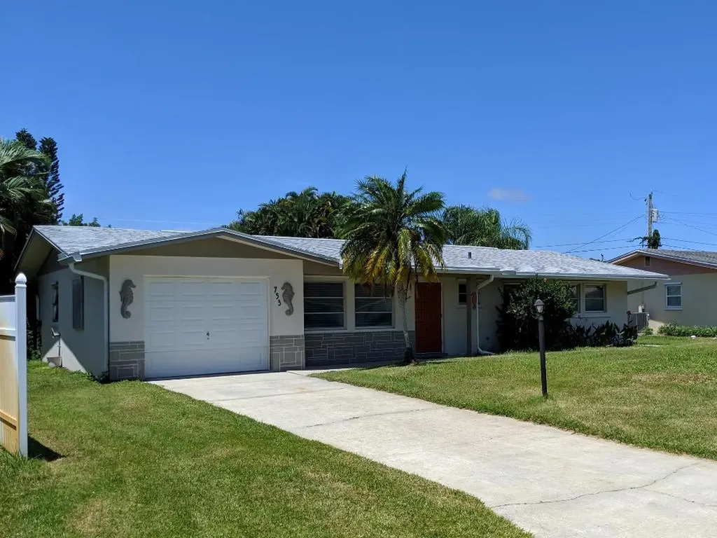 753 Altura Street Port St Lucie FL 34952