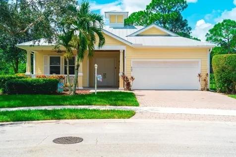 464 NE Bluefish Point Port St Lucie FL 34983