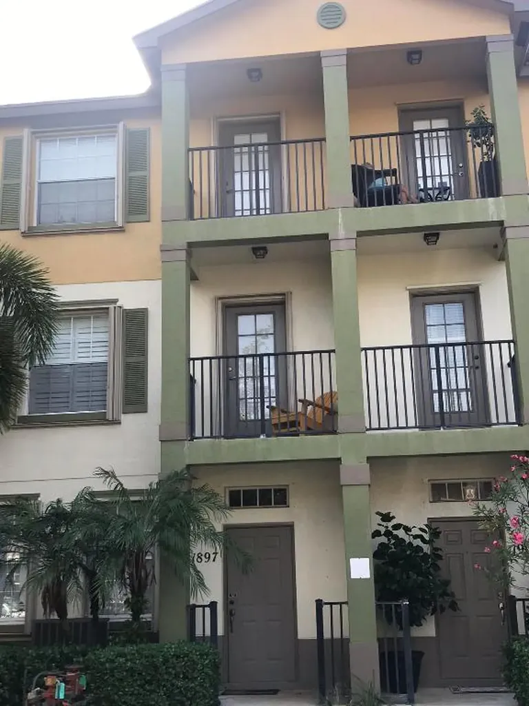 1897 SE High Springs Drive Port St Lucie FL 34952