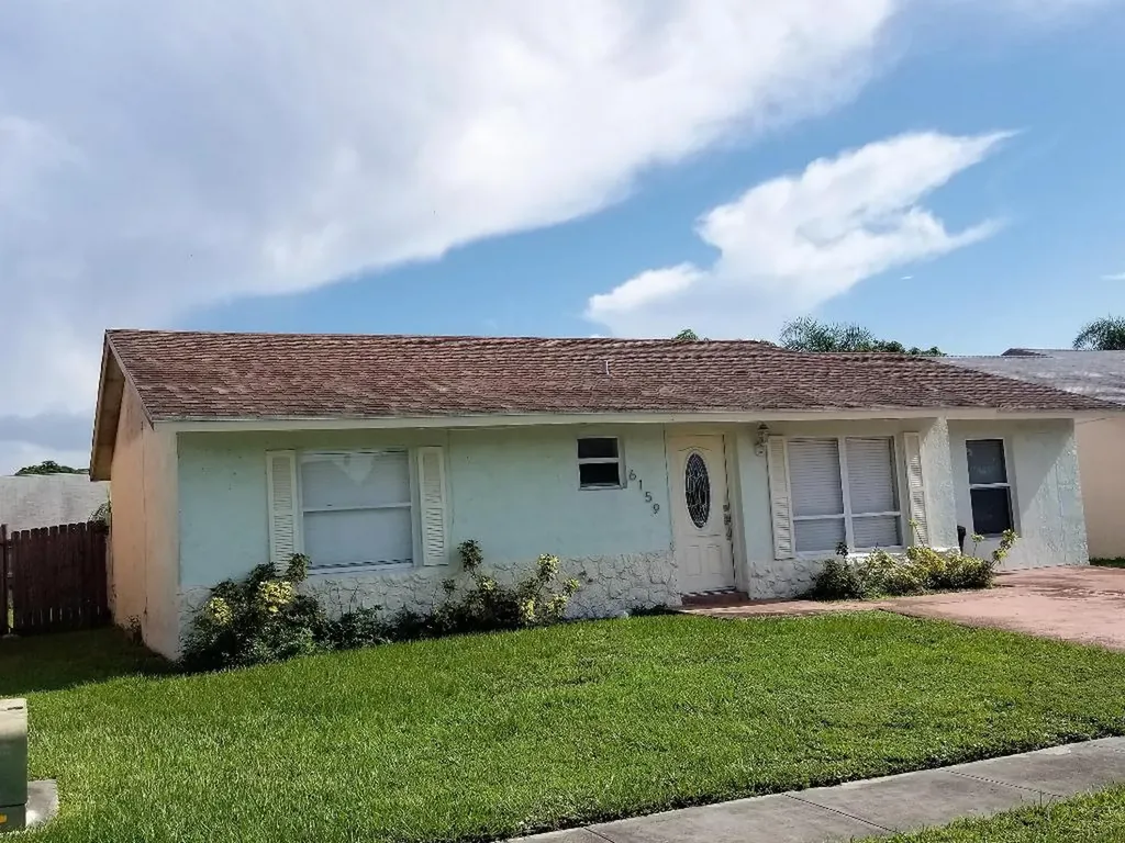 6159 Oak Royal Drive Lake Worth FL 33463