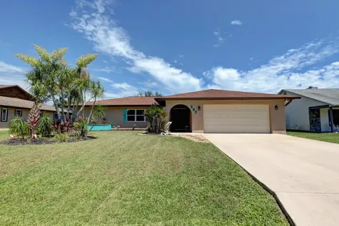 367 SE Yardley Terrace Port St Lucie FL 34983
