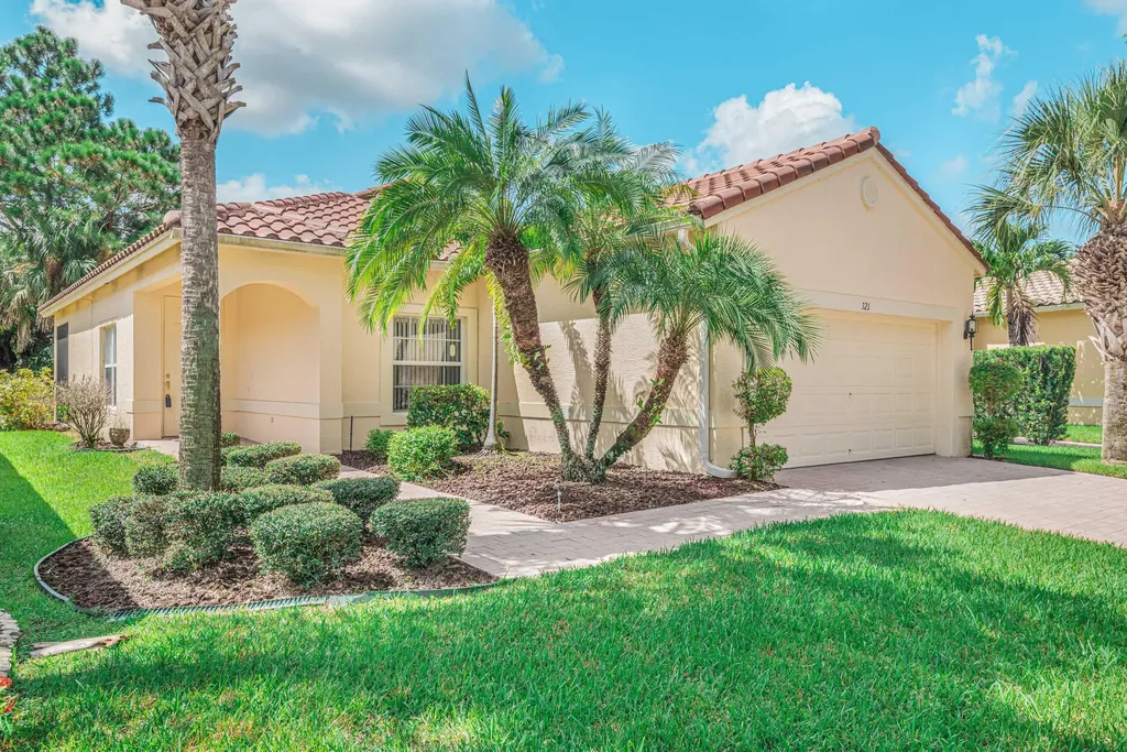 321 NW Treeline Trace Port St Lucie FL 34986