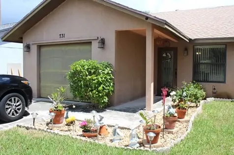 731 SW 1st Court Boynton Beach FL 33426