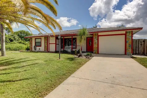 1761 SE Manth Lane Port St Lucie FL 34983