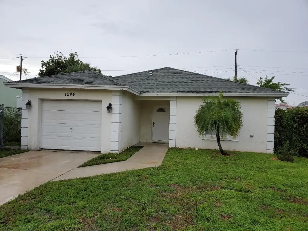 1544 W 16th Street Riviera Beach FL 33404