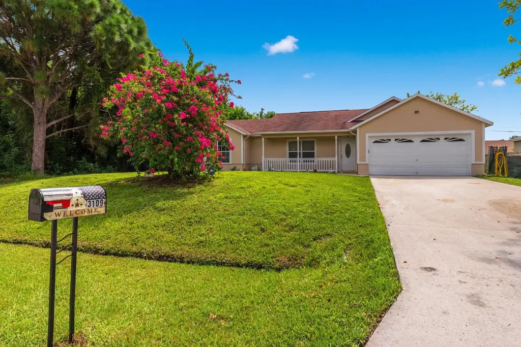3109 SW Cathedral Street Port St Lucie FL 34953