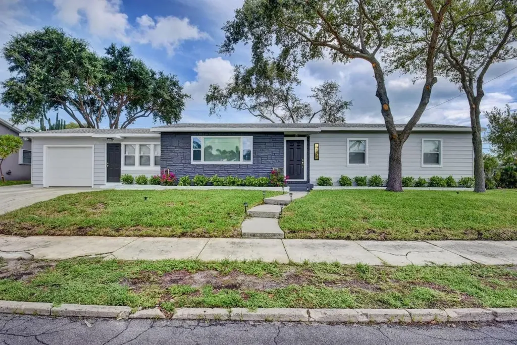 304 Wellesley Drive Lake Worth Beach FL 33460