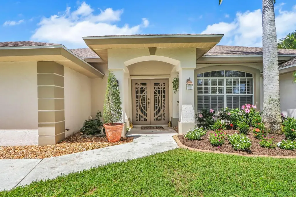 3060 NE Heather Court Jensen Beach FL 34957