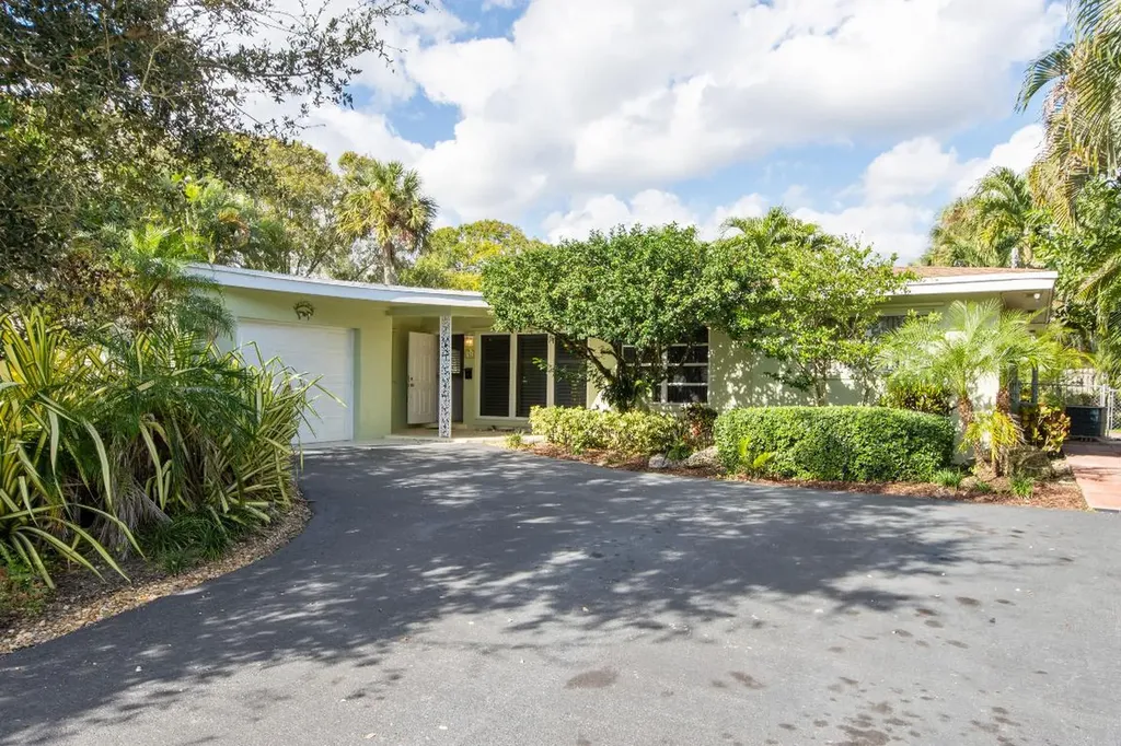 851 SW 4th Street Boca Raton FL 33486