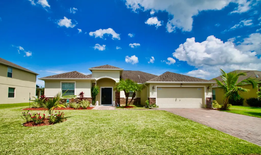 191 Grouper Circle SE Palm Bay FL 32909