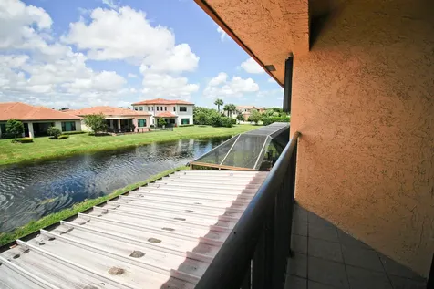 1024 SW 113th Terrace Pembroke Pines FL 33025