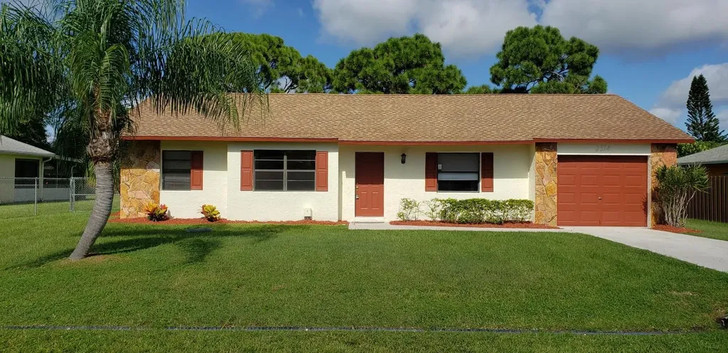 2314 SE Avalon Road Port St Lucie FL 34952