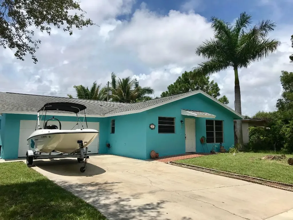 906 W Hawie Street Jupiter FL 33458