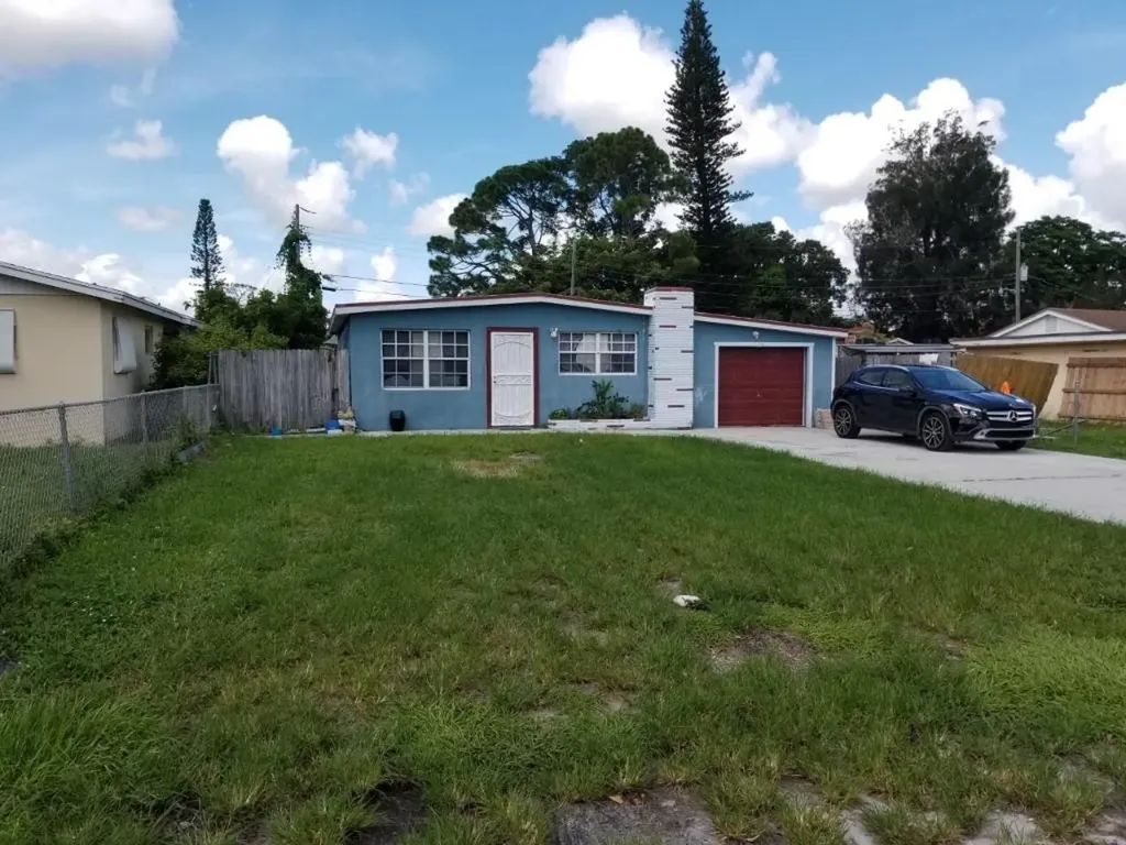 901 Greene Avenue Lake Worth FL 33461