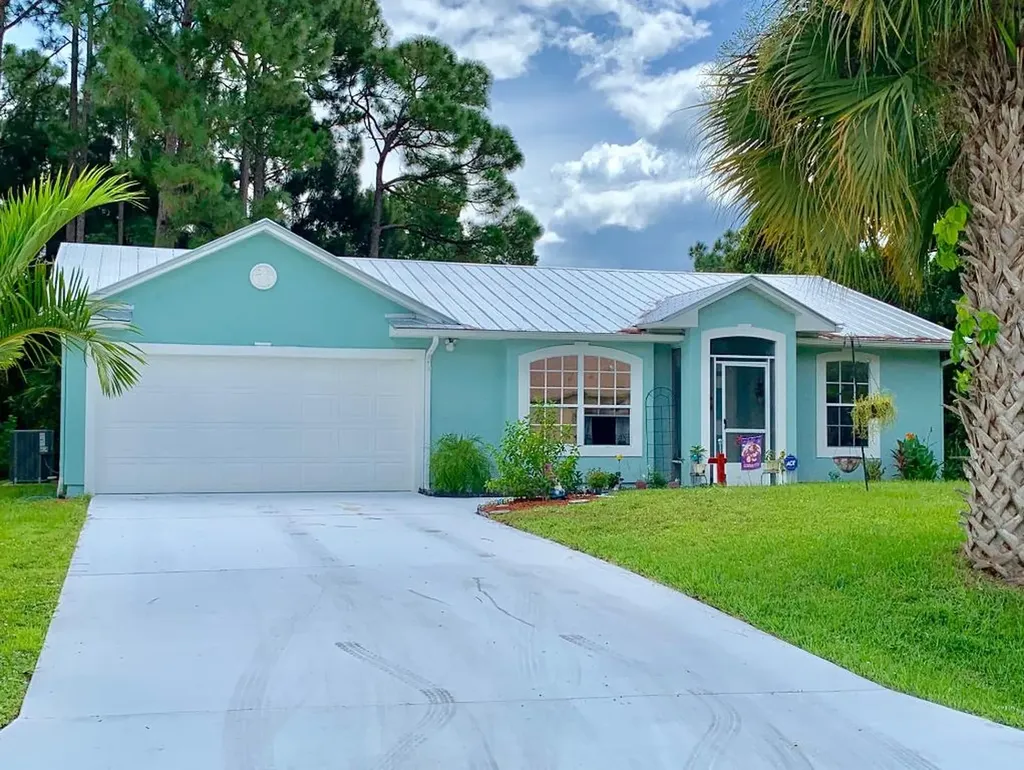 3173 SW Mcmullen Street Port St Lucie FL 34953
