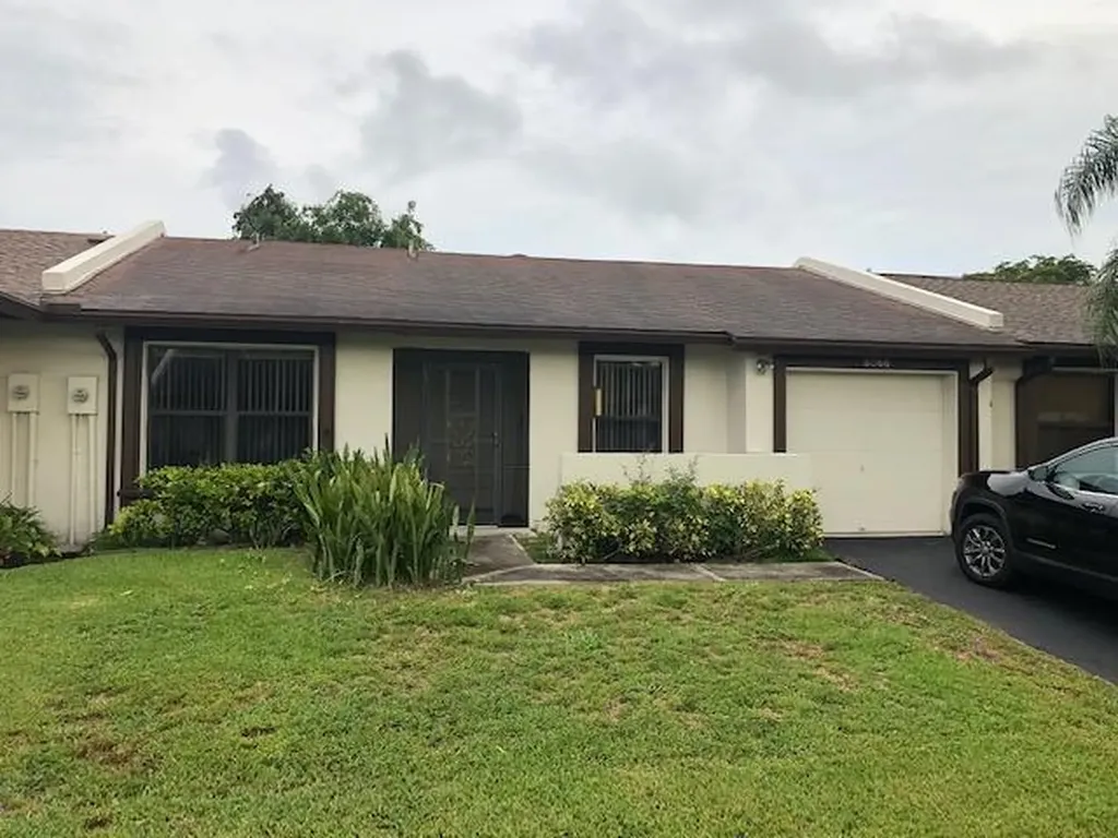 5066 Forsythia Street Delray Beach FL 33484