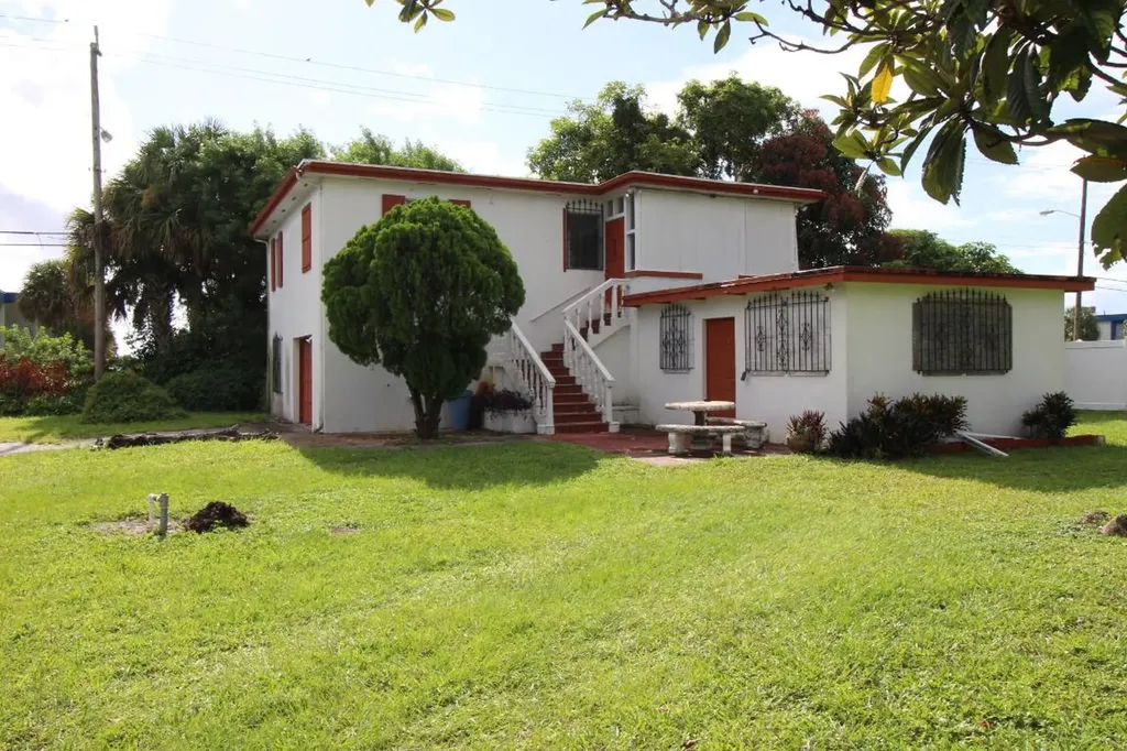 730 Lynwood Drive Lake Worth FL 33461